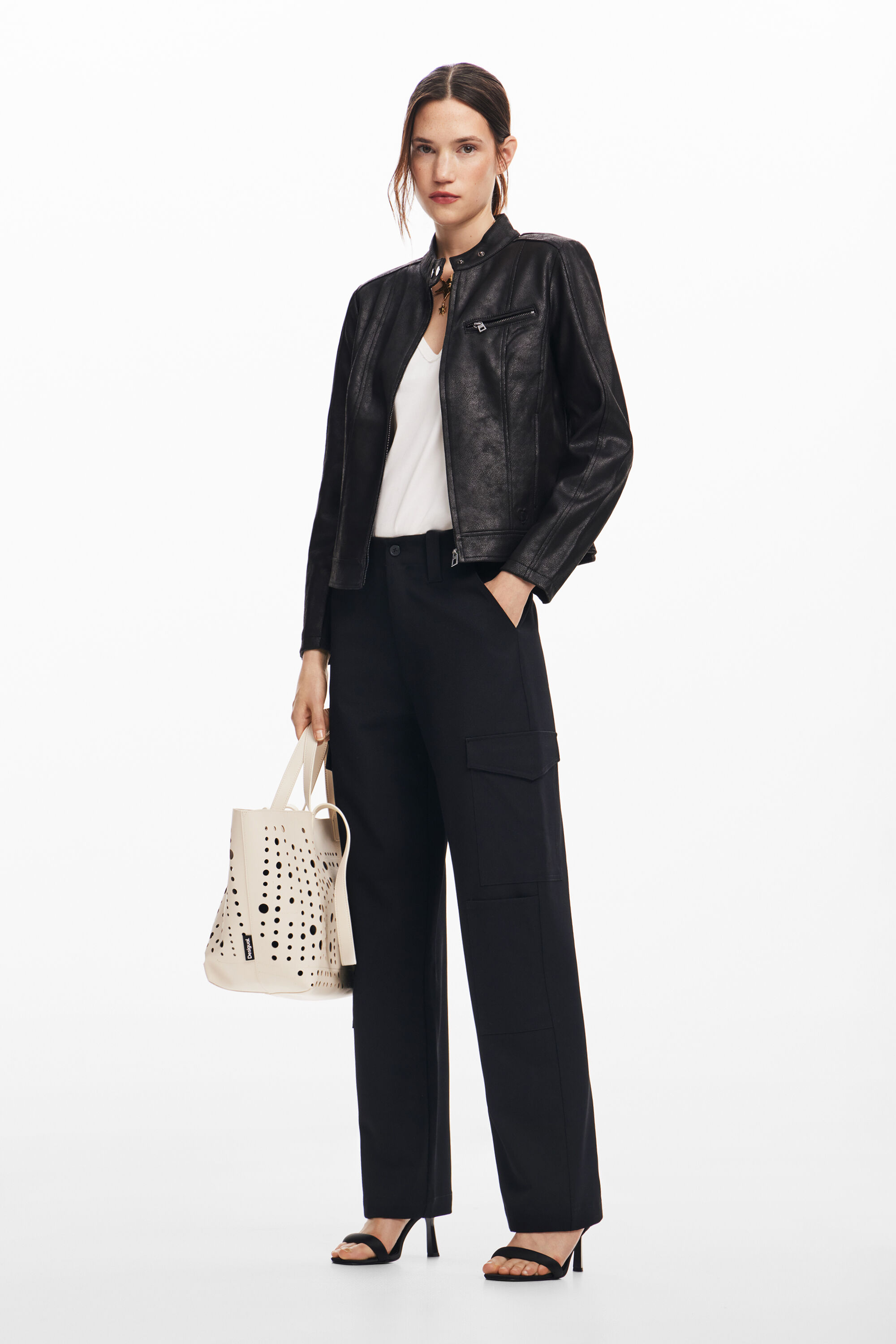 Calça cargo fluido