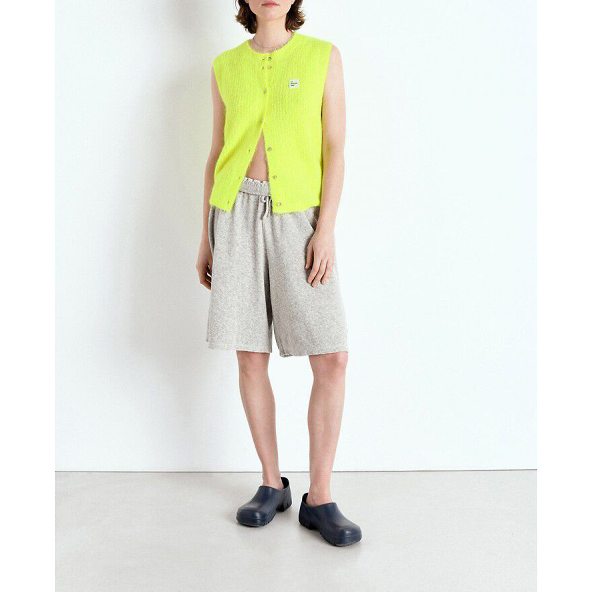 Cardigã sem mangas com gola redonda da AMERICAN VINTAGE<br>LESTE