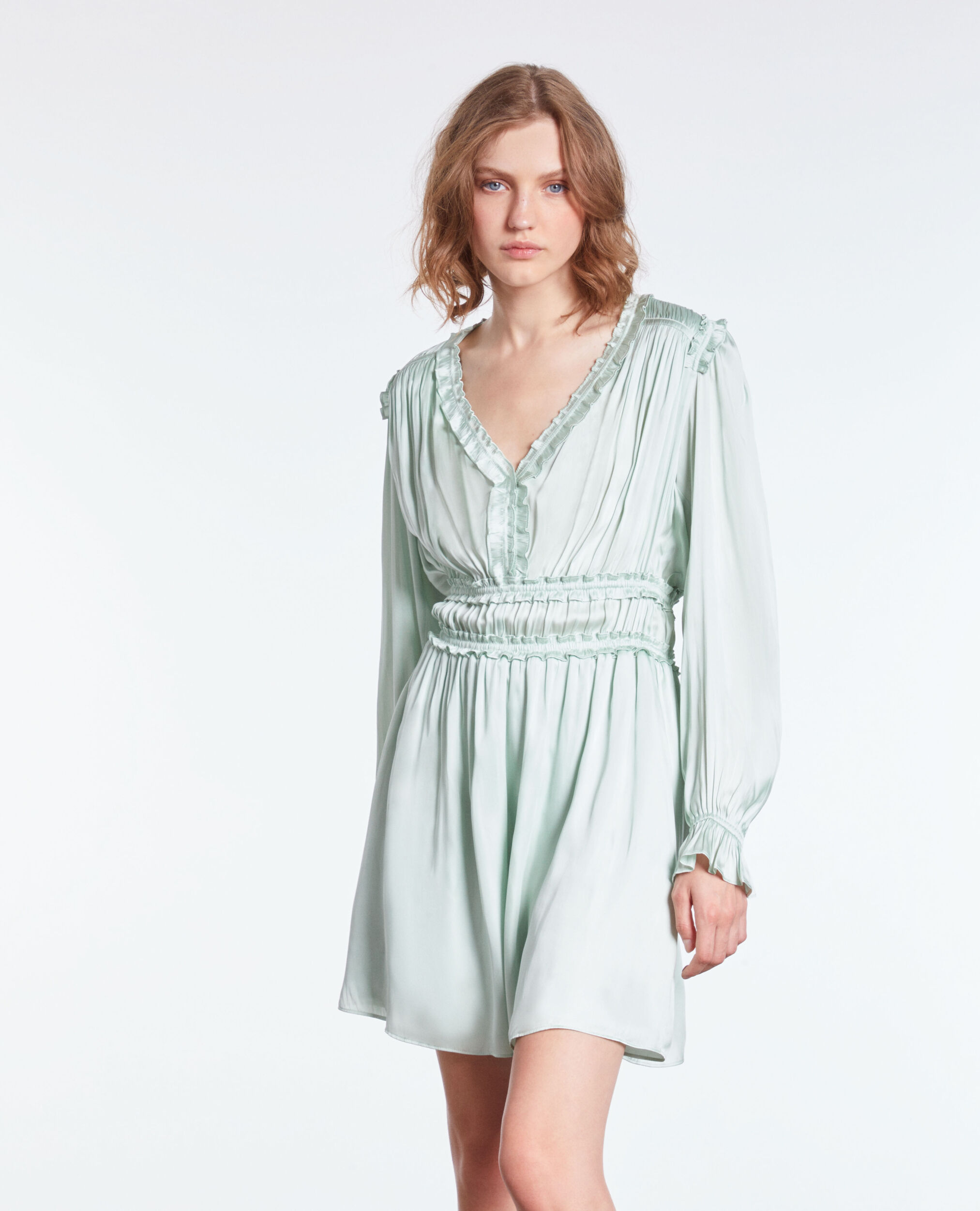 Robe courte bleue avec fronces