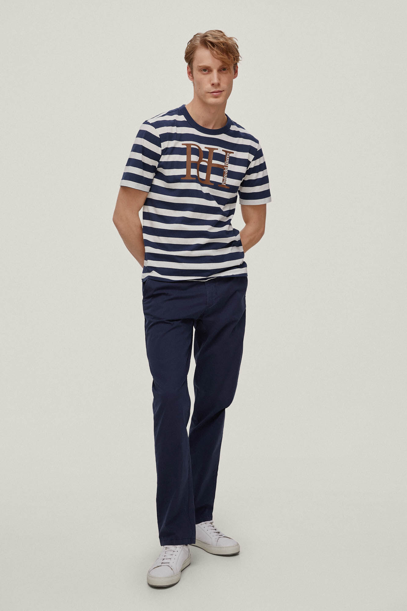 Camiseta com estampa de listras - Azul