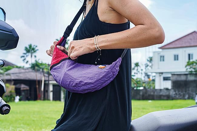 TICKET TO THE MOON - POCHETTE COMPACT SLING BAG