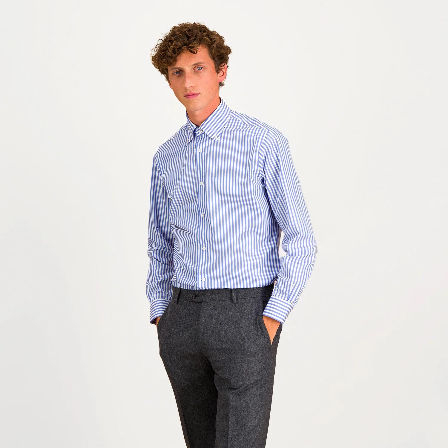 Fitted shirt in double-twisted poplin with blue and white stripes
