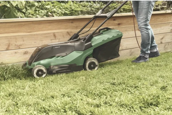 [OUTLET] - Bosch EL PLÆNEKLIPPER ADVANCED ROTAK 750