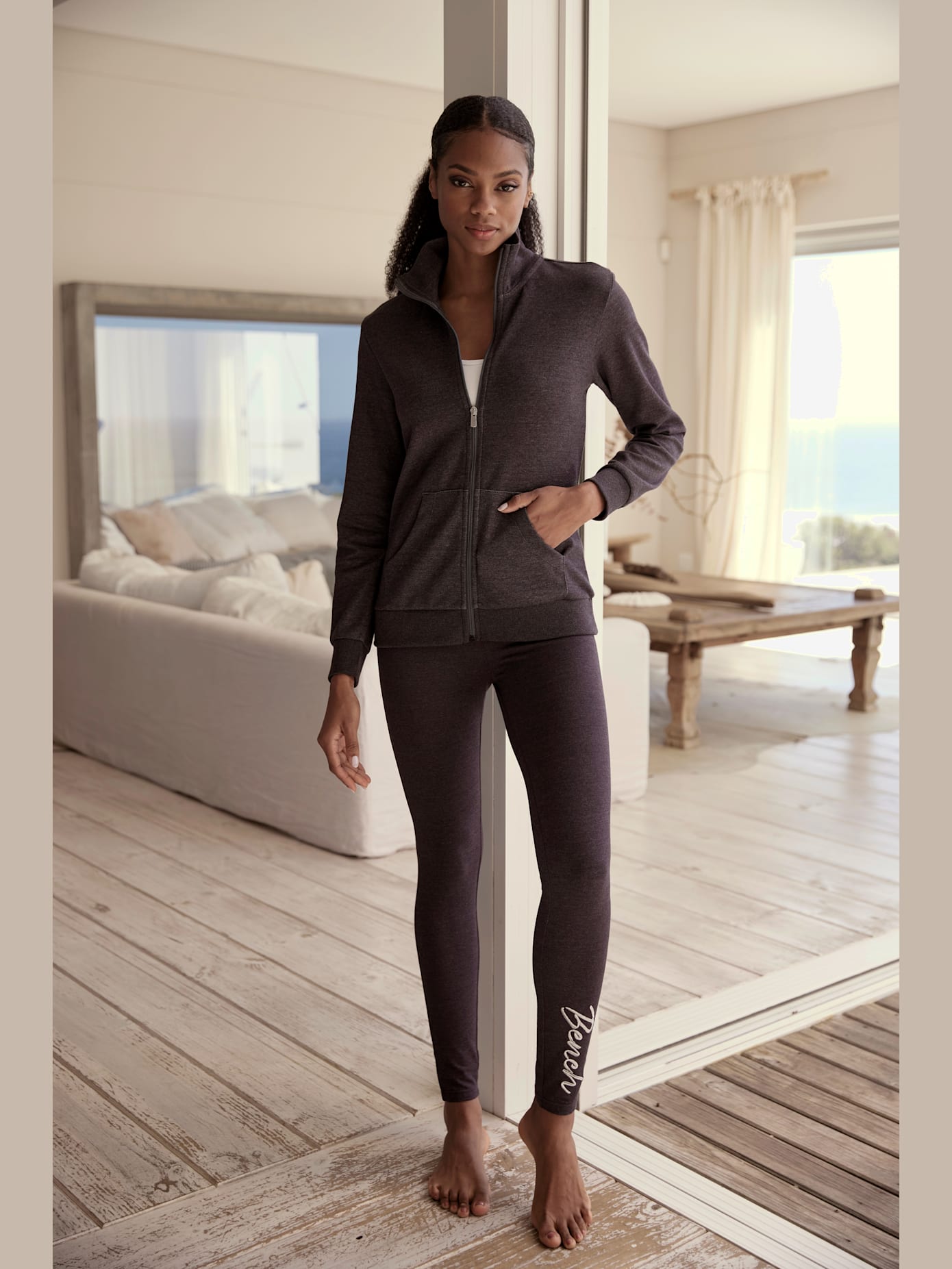 Veste sweat à col montant