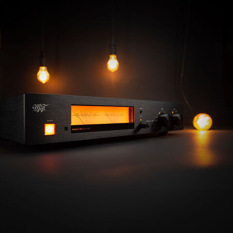 Koop MoFi Electronics MasterPhono RIAA-/phono-voorversterker | 5 Jaar Garantie Zwart