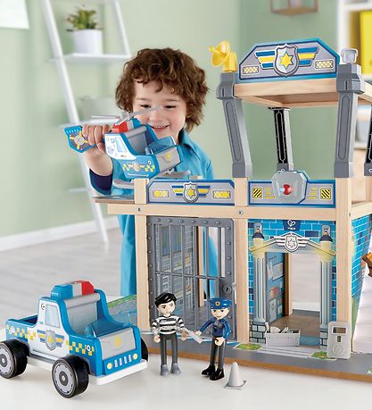 Hape Leges?t - 13 dele - Politistation
