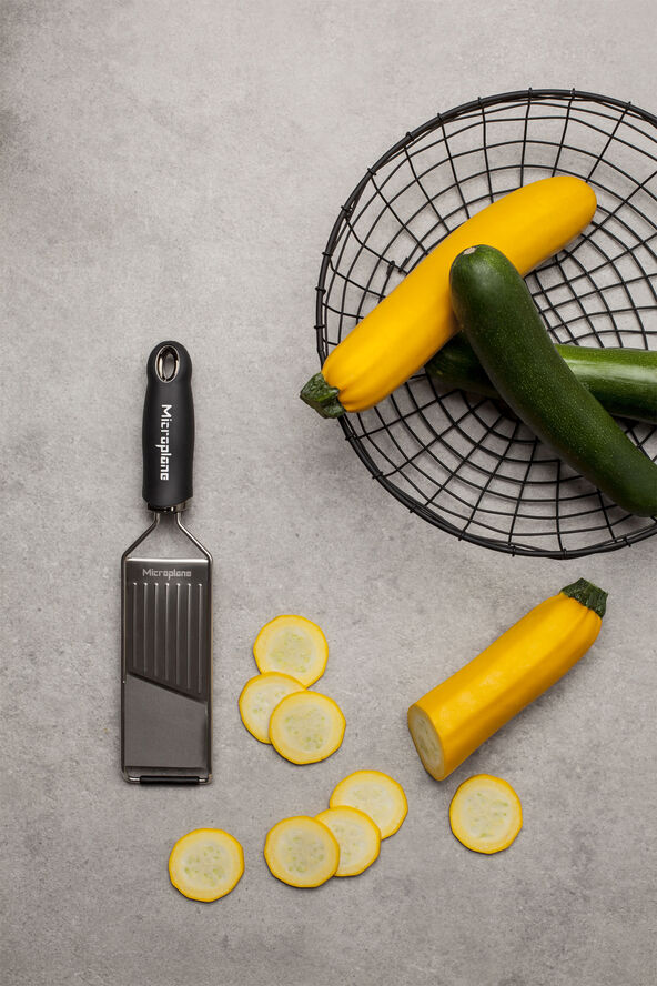 Microplane Microplane Gourmet slicer m. 2 mm fast skær Sølv/sort