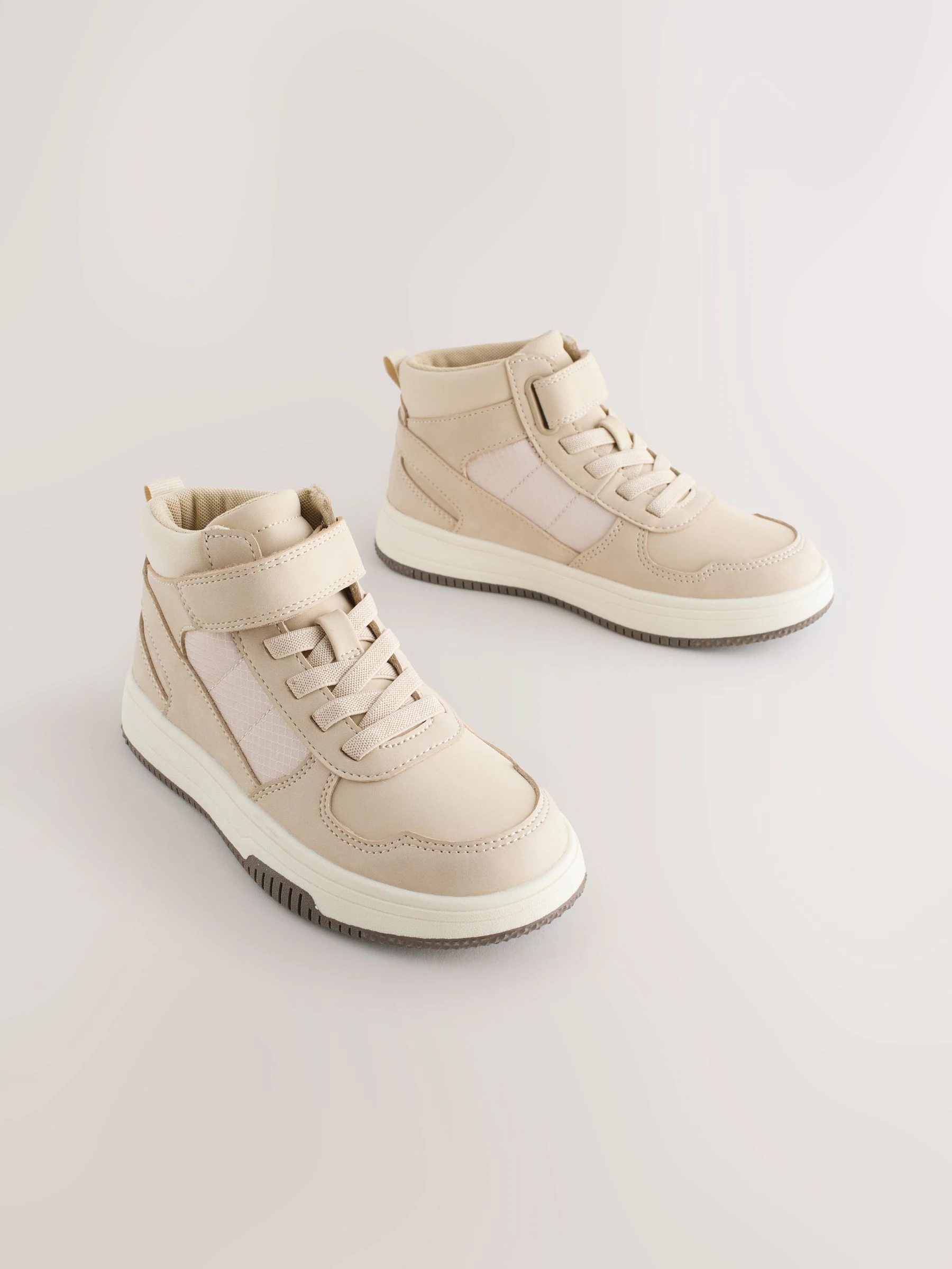 Neutraal - Hoge sneakers