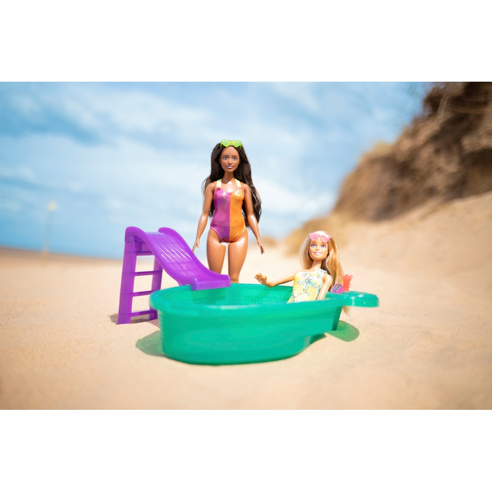 Barbie Urlaubsspaß Sommer Strandhaus, Puppen und Accessoires