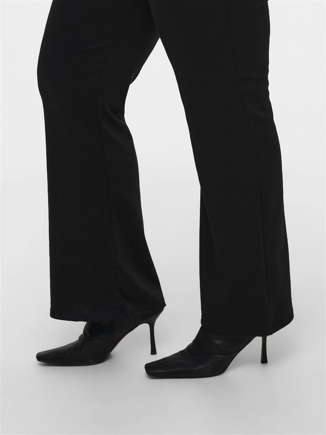 CARPEVER Ausgestellt Hose Black