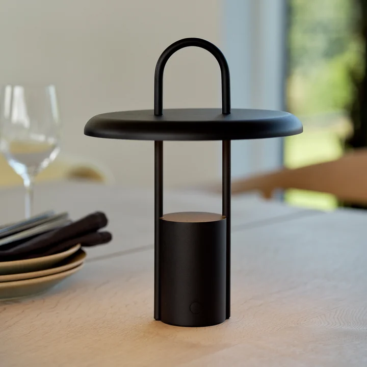 Stelton - Pier Akku LED-Leuchte, schwarz