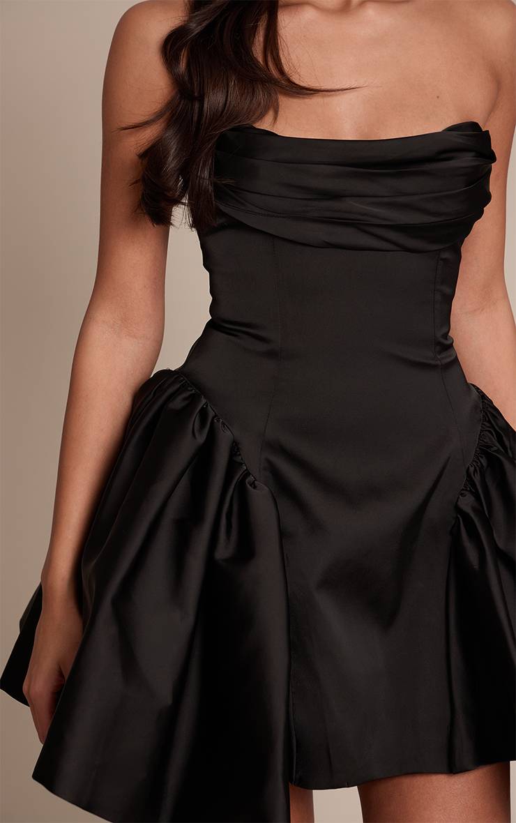 Noir Robe Droite Bandeau En Satin À Volants Extrêmes