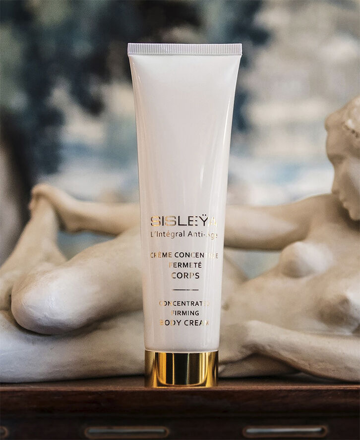 Sisley Sisleÿa L'Intégral Anti-Âge Firming Body Cream