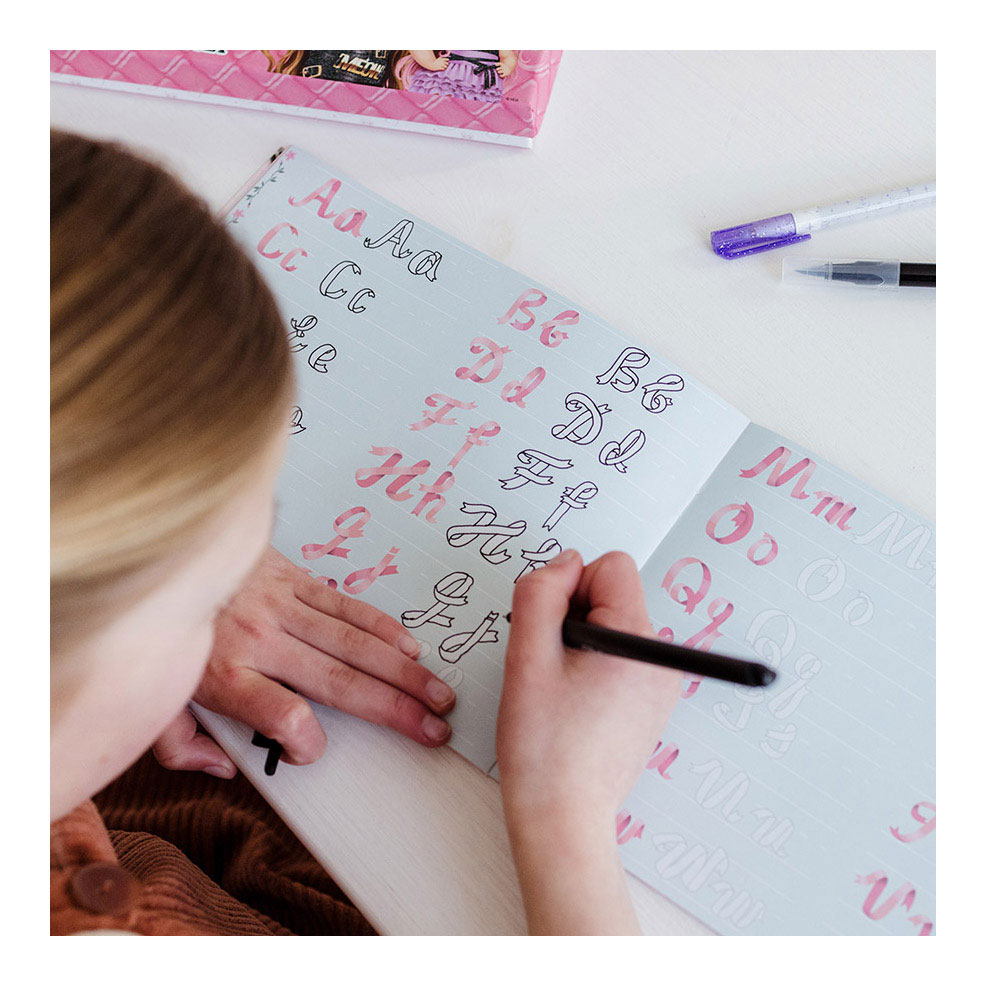 Na! Na! Na! Surprise Handlettering Set