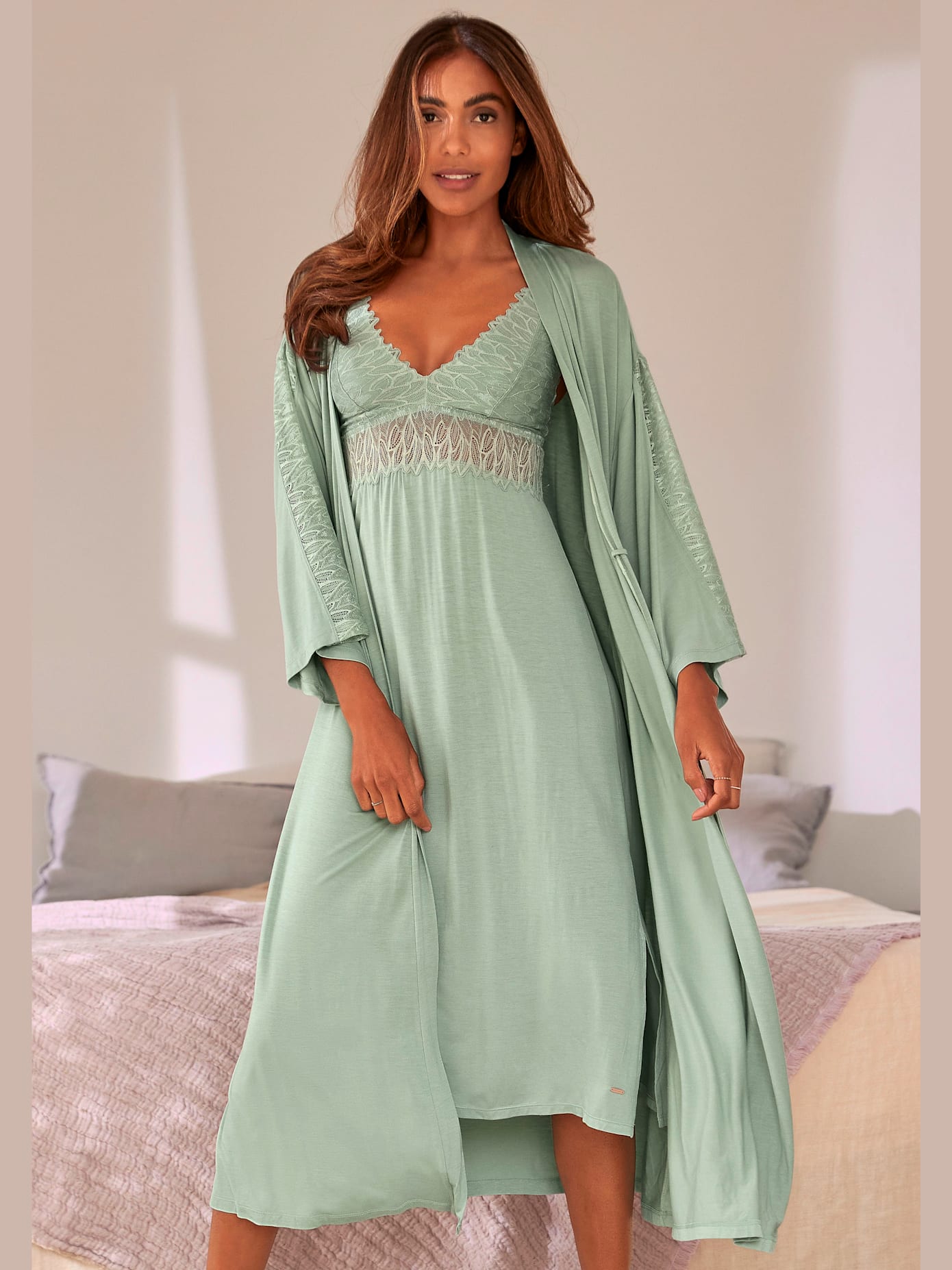 Élégant kimono avec détails en dentelle