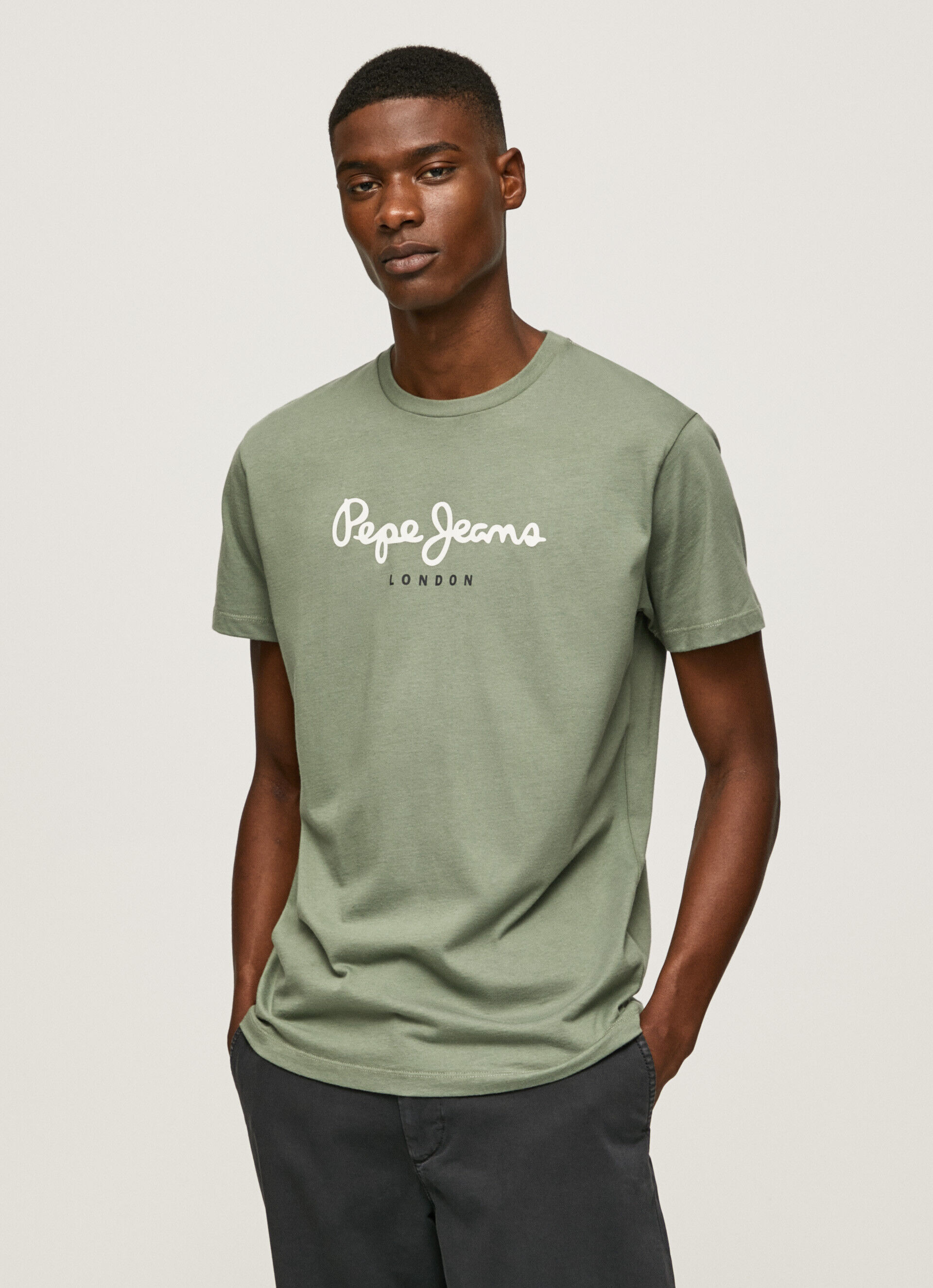 Camiseta de algodão com logotipo estampado - verde-casting