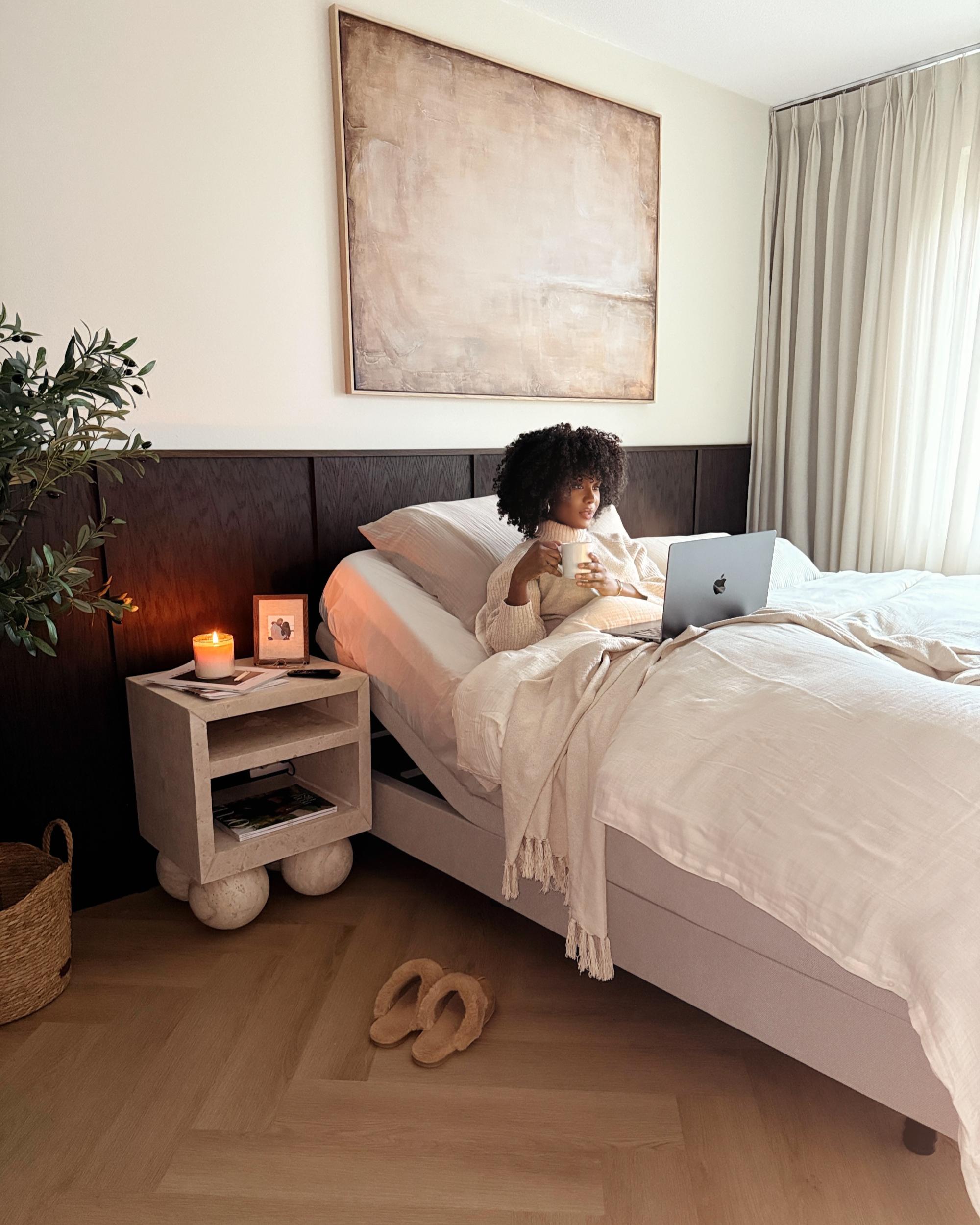 Verstelbaar bed zonder hoofdbord Stof CASTELLAN 180 x 200 cm Lichtbeige