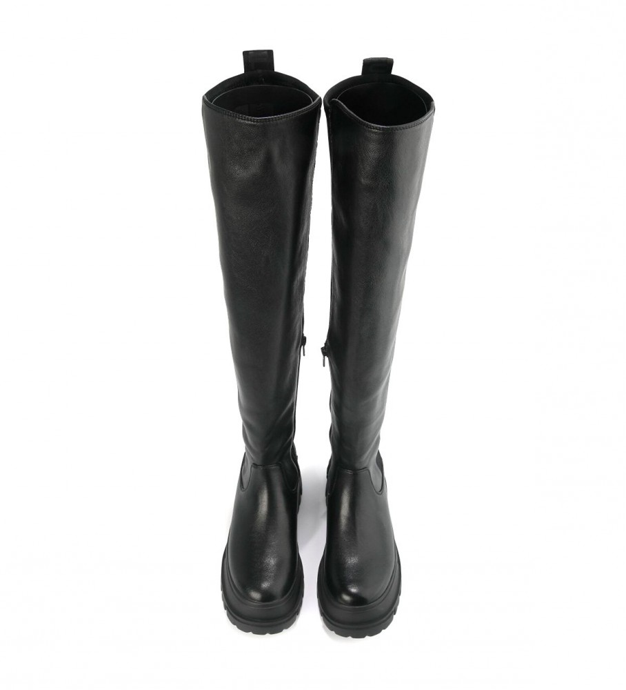 Botas altas Buffalo Aspha sobre preto