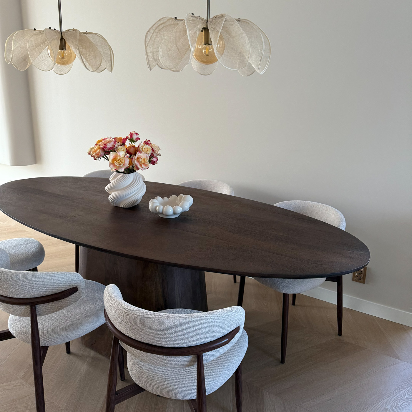 Eetkamertafel Oslo ovaal Bruin 240cm