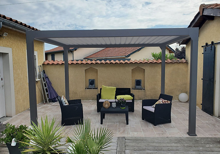 Pergola bioclimatique Actual motorisée aluminium Green Outside 4 x 3 m gris