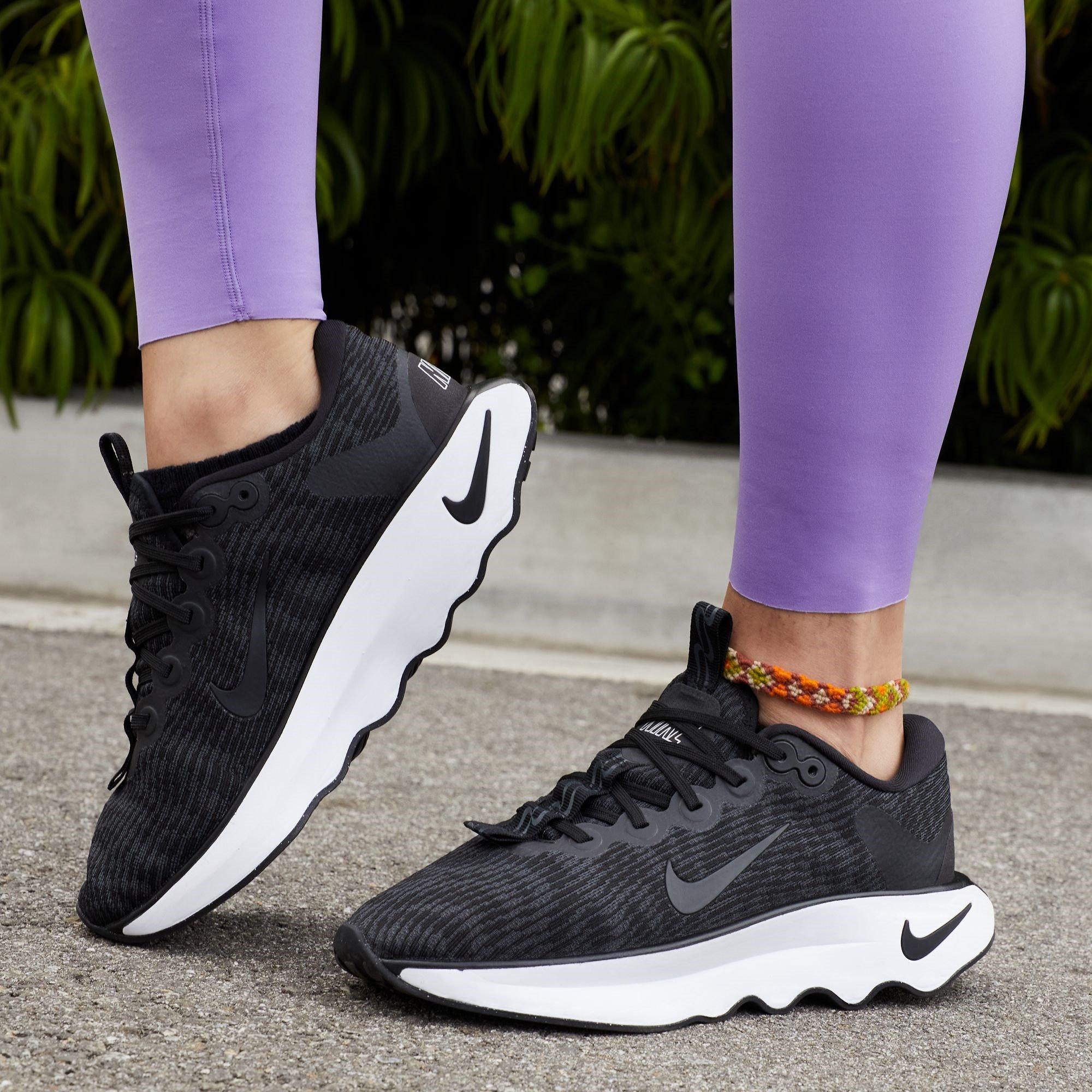 Nike Motiva Womens Walking Shoes