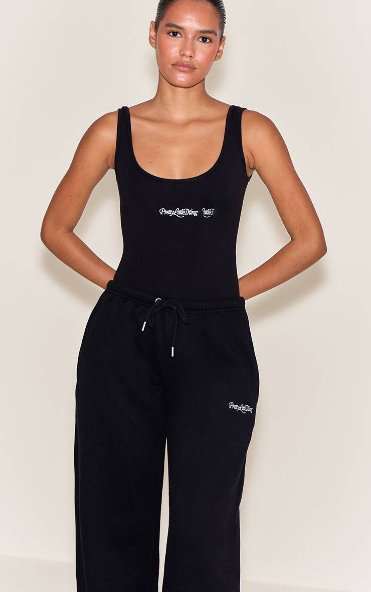 Noir Jogging Large PrettyLittleThing