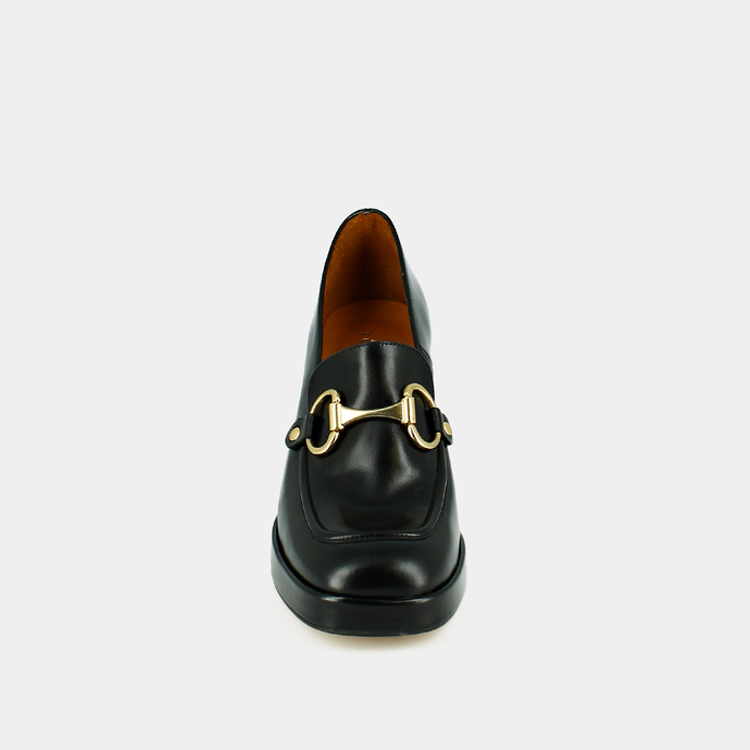 Mocassins à talons et mords  en cuir glacé noir