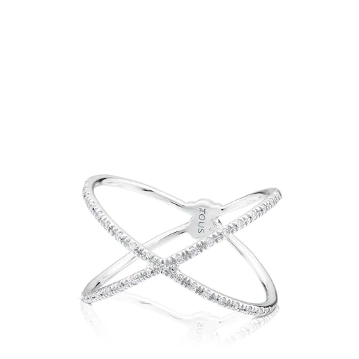 Anel TOUS Diamonds em ouro branco com motivo de urso e diamantes.