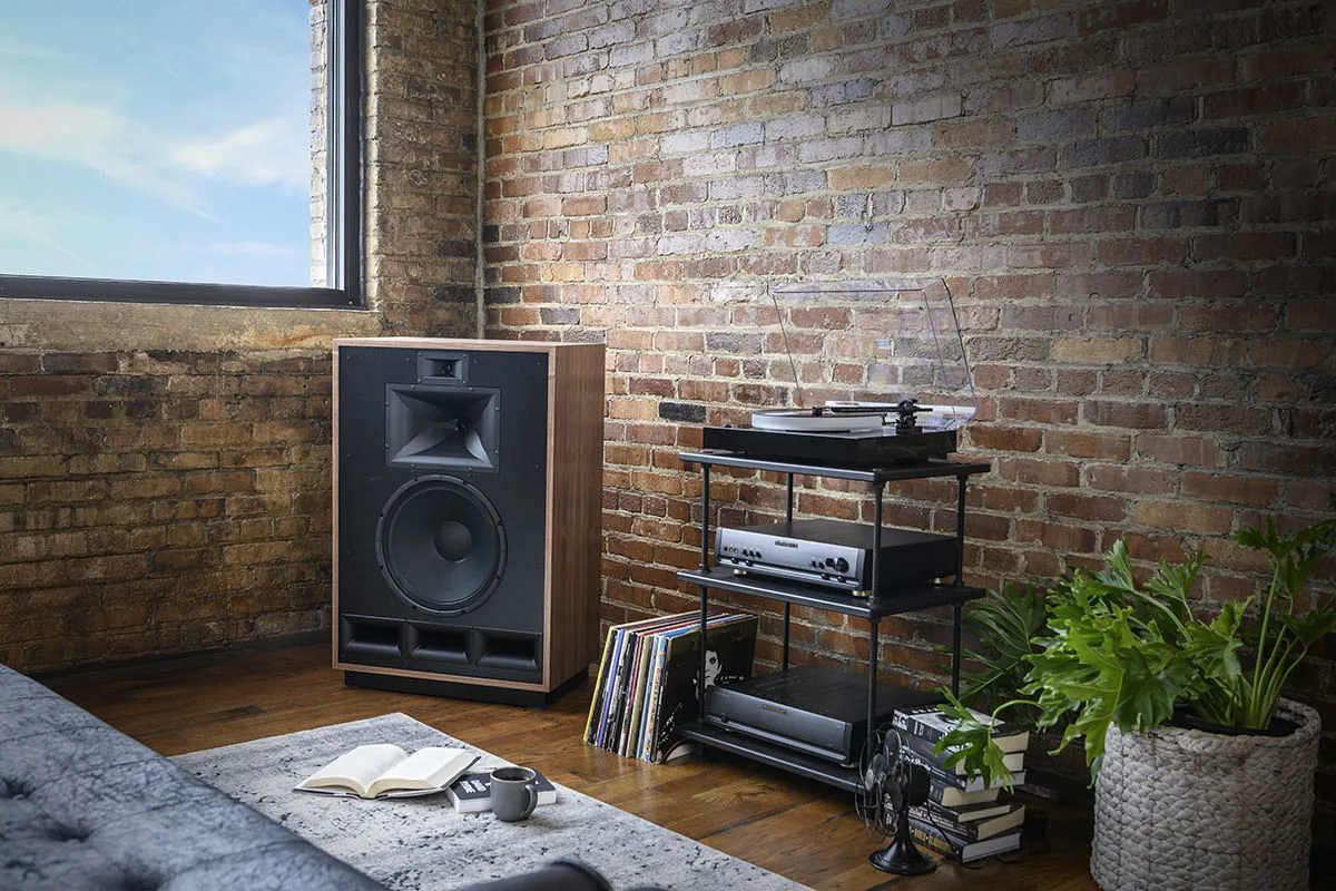 Klipsch Cornwall IV Noyer (la paire) Enceintes colonne