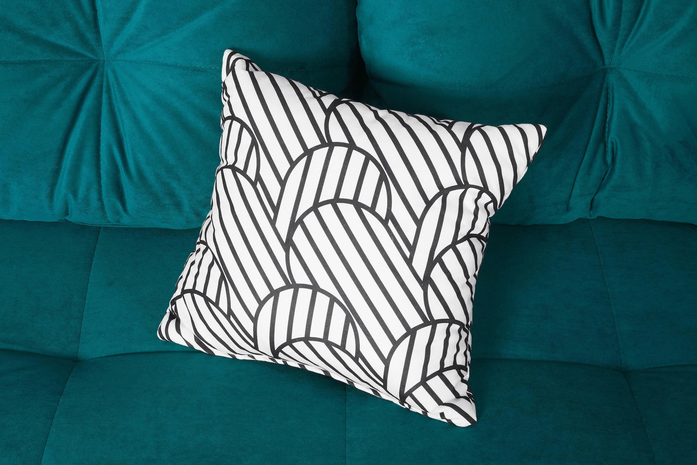 COLLECTION AB Schlafsofa »Solar« Bettfunktion, Bettkasten, Federkern und loser Rücken- und Zierkissen
