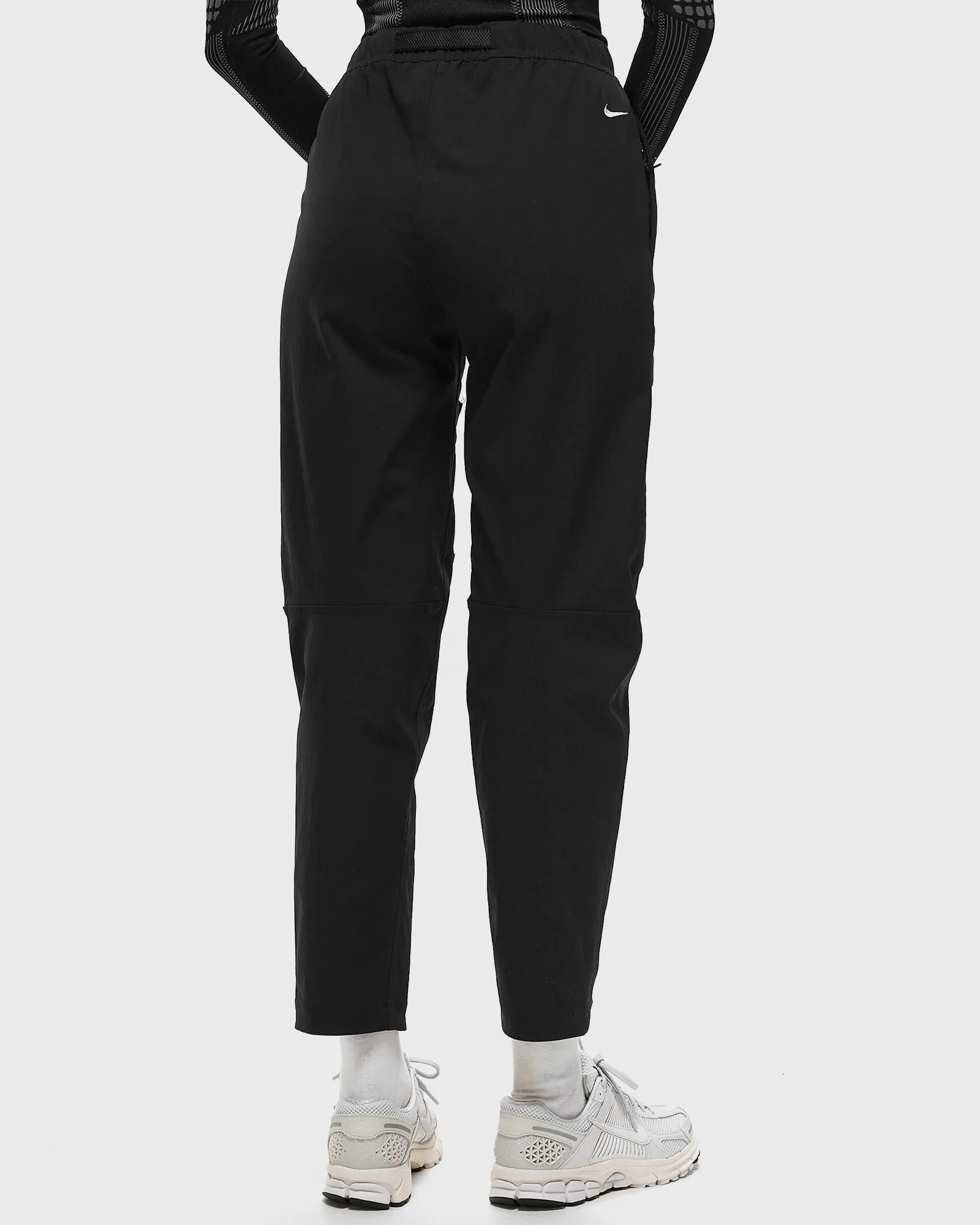 Calça de caminhada Nike W ACG de cintura média