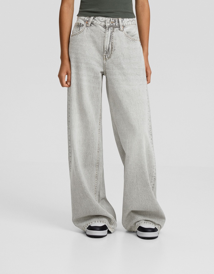 calça jeans de perna larga