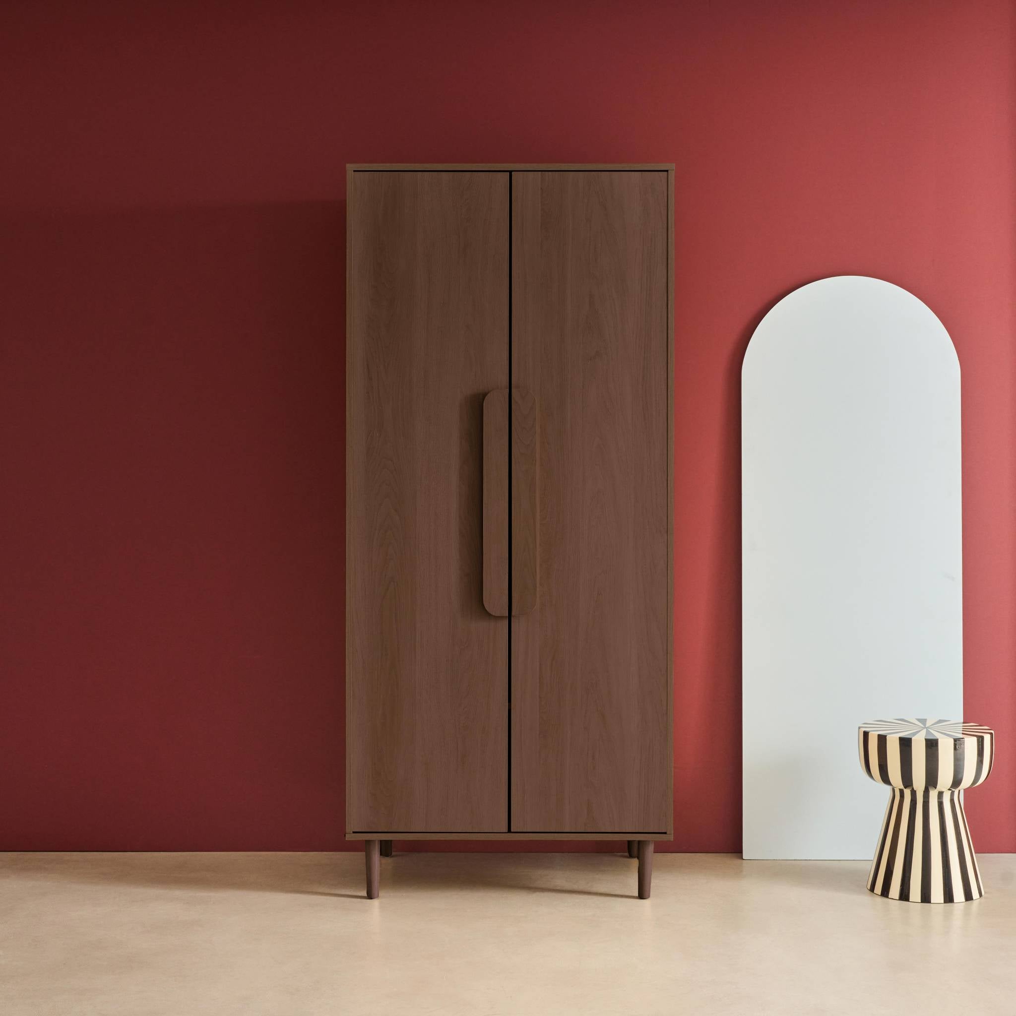 sweeek - Kledingkast houtdecor 2 deuren, plank en hanggedeelte