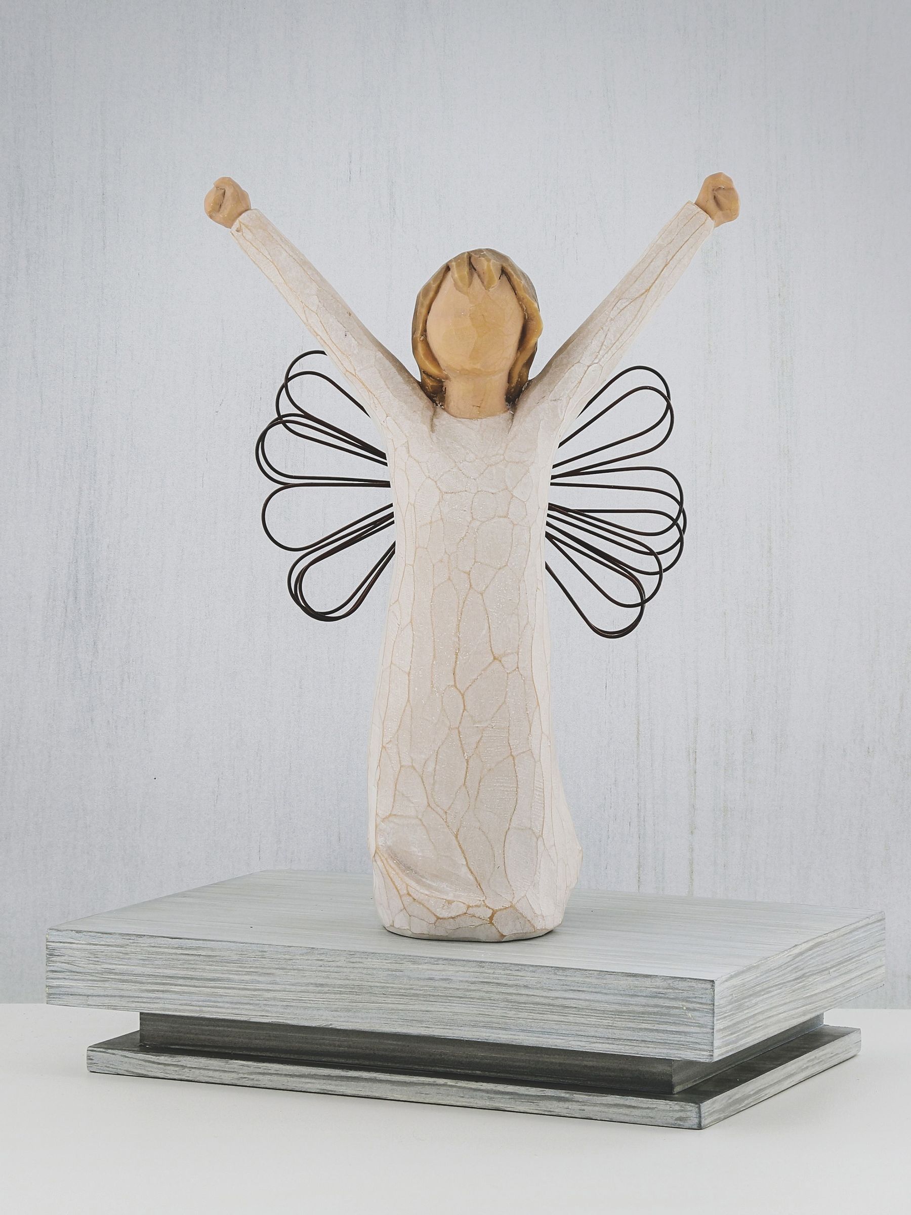 Willow Tree Angel Of Courage Figurine