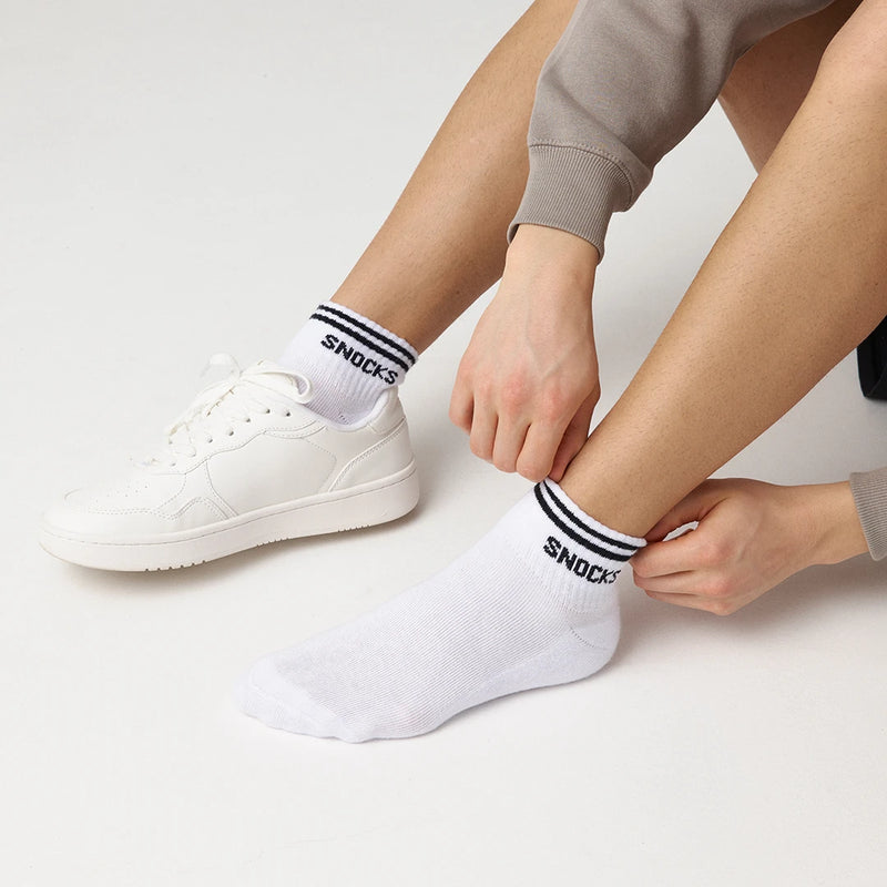 Retro Sneaker Socken aus Bio-Baumwolle Schwarz (SNOCKS)