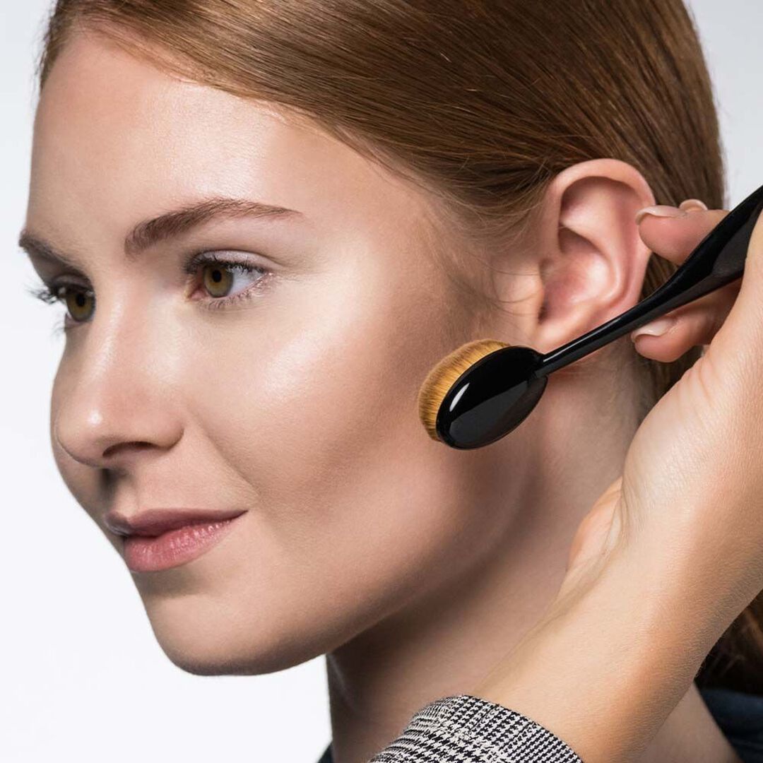 Medium Oval Brush Premium Quality - 1un