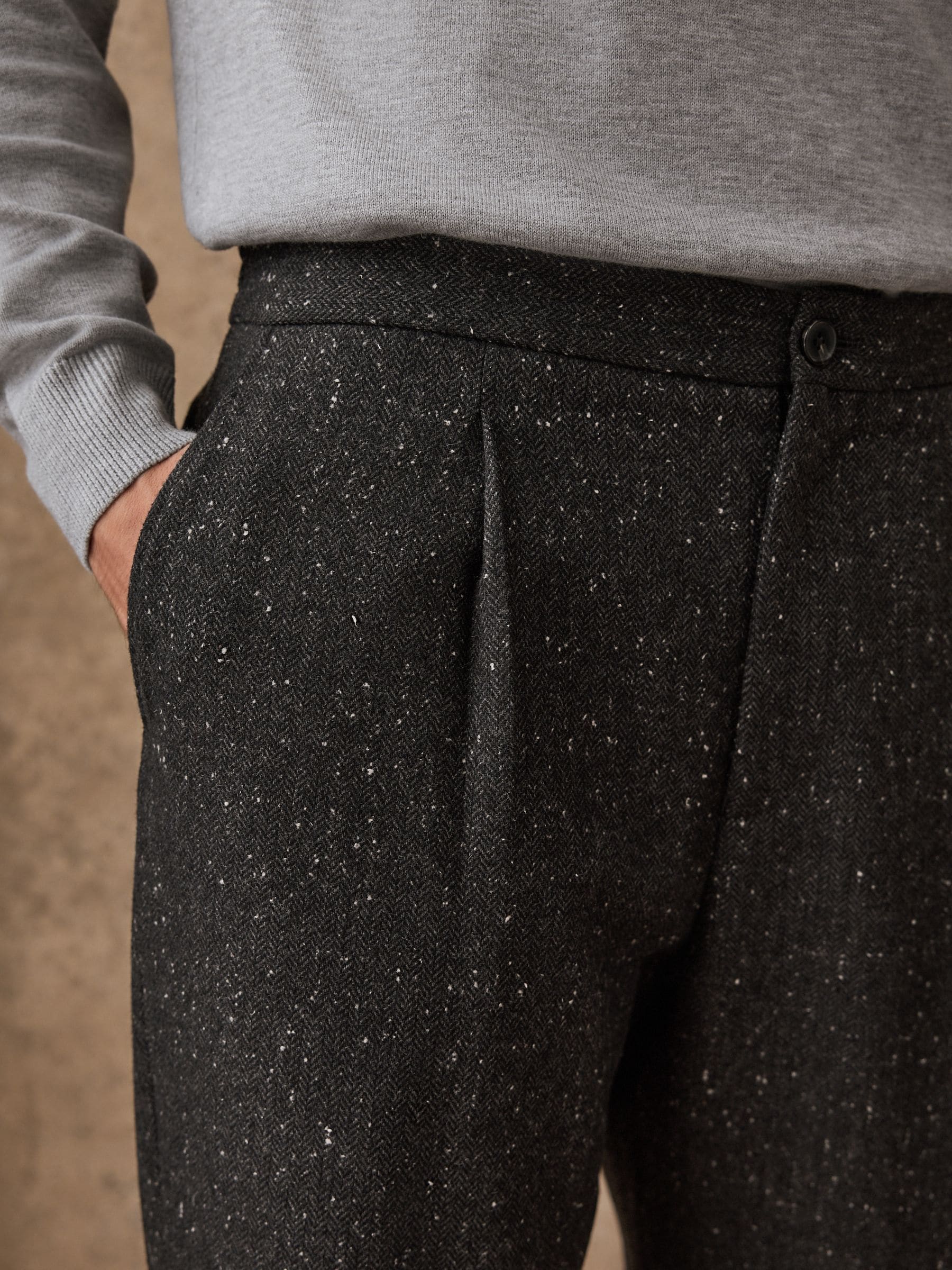Antraciet - Straight Fit Smart Textured Herringbone Trousers With Wool