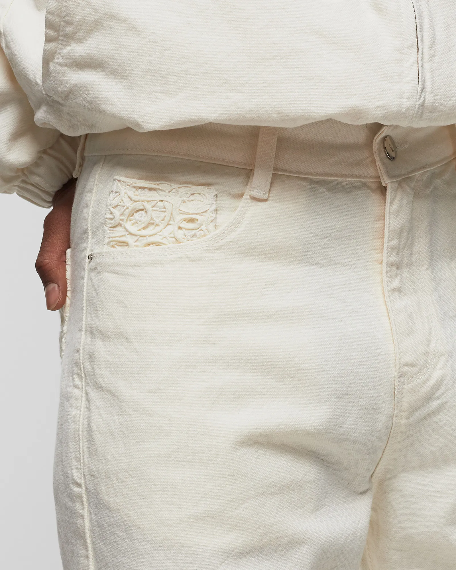 Arte Antwerp Embroidery Back Pocket Canvas