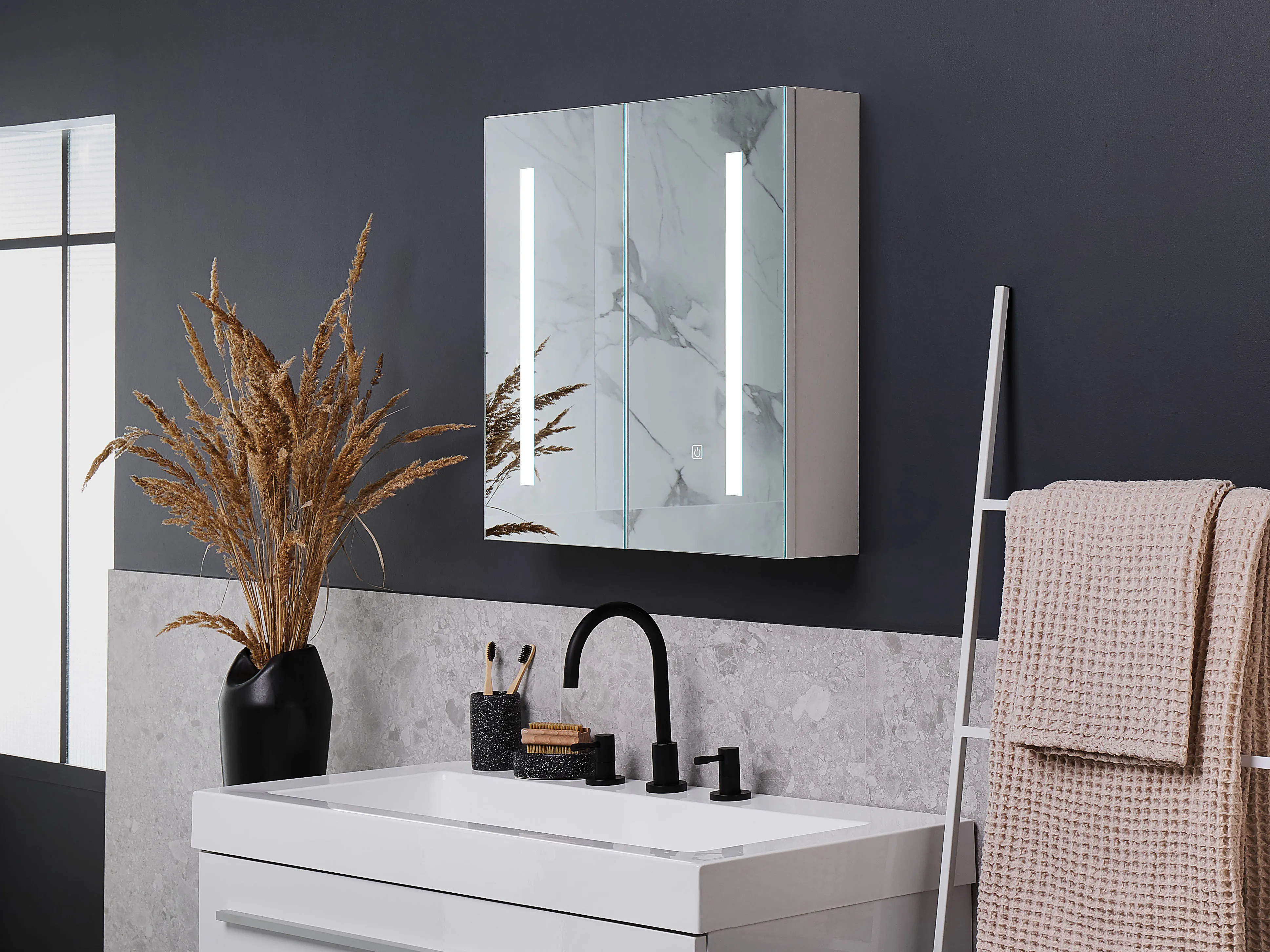 Badkamer wandkast met spiegel LED CHABUNCO 60 cm 60 cm Wit