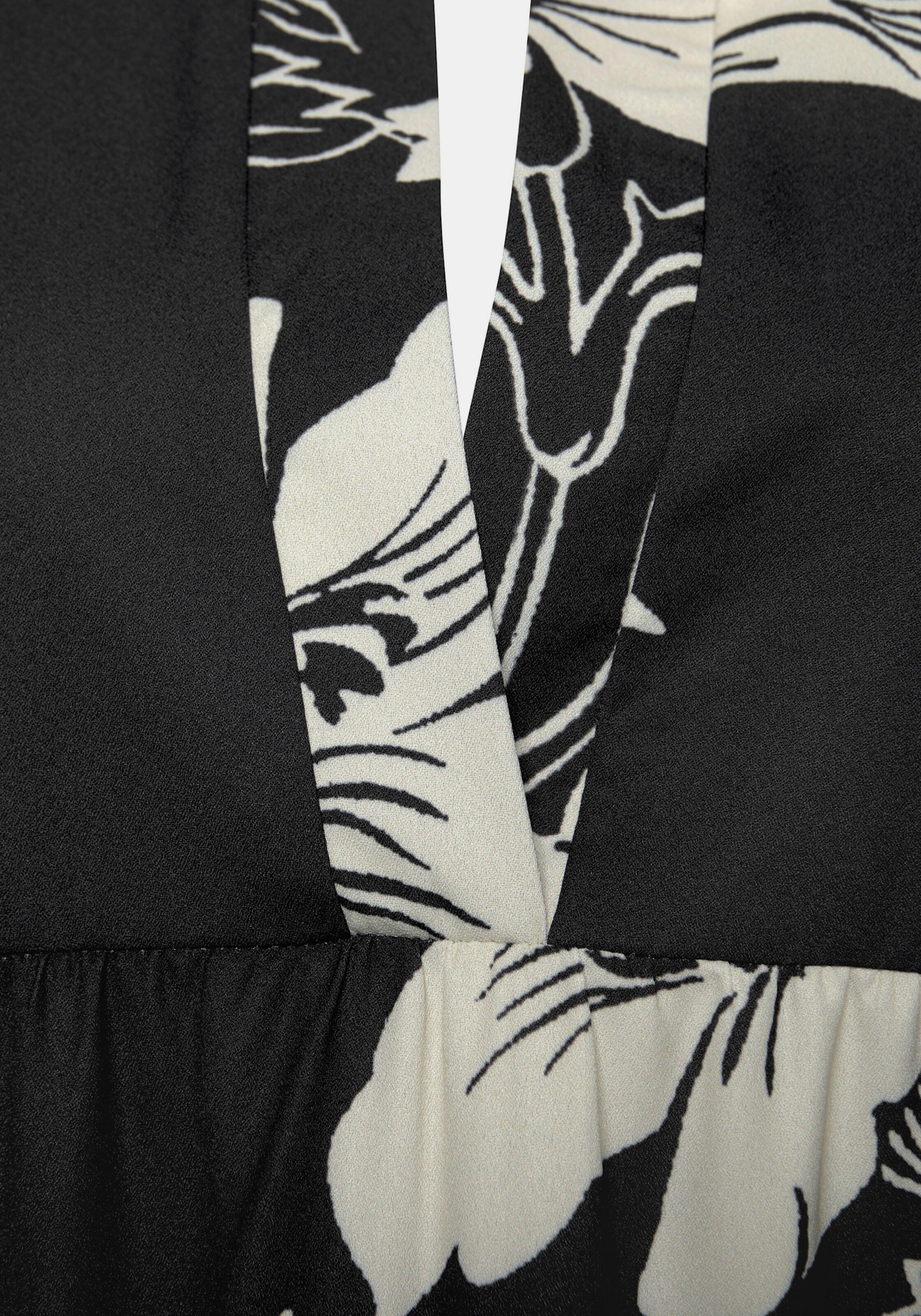 Blusenkleid
