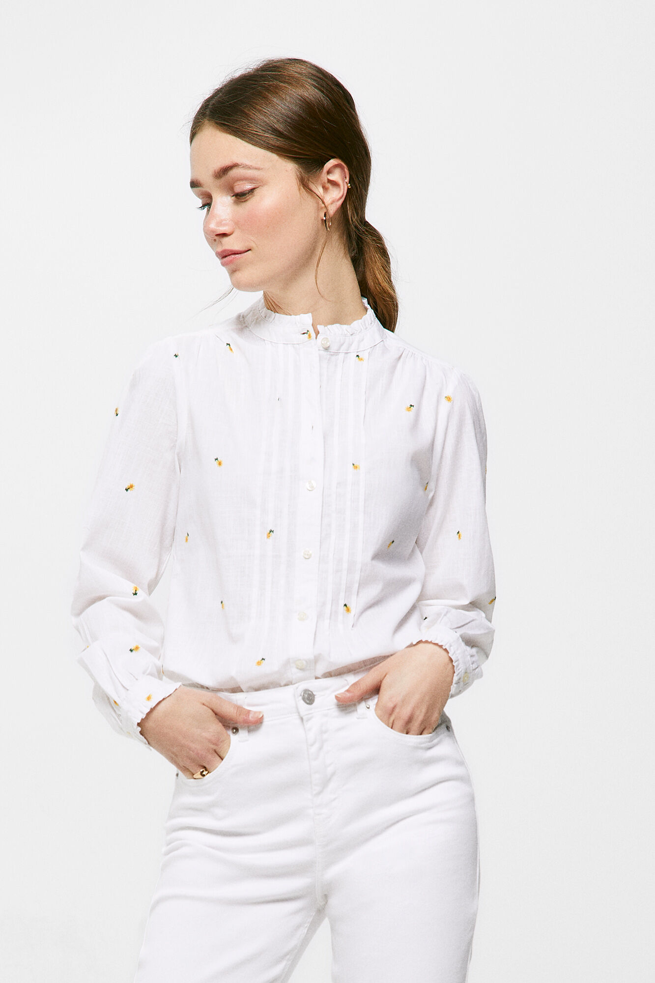 Blusa plissada bordada - amarela