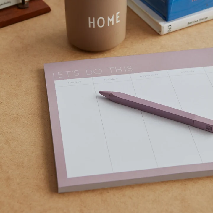 Design Letters - Weekly Planner A4 (Sprache: Englisch)