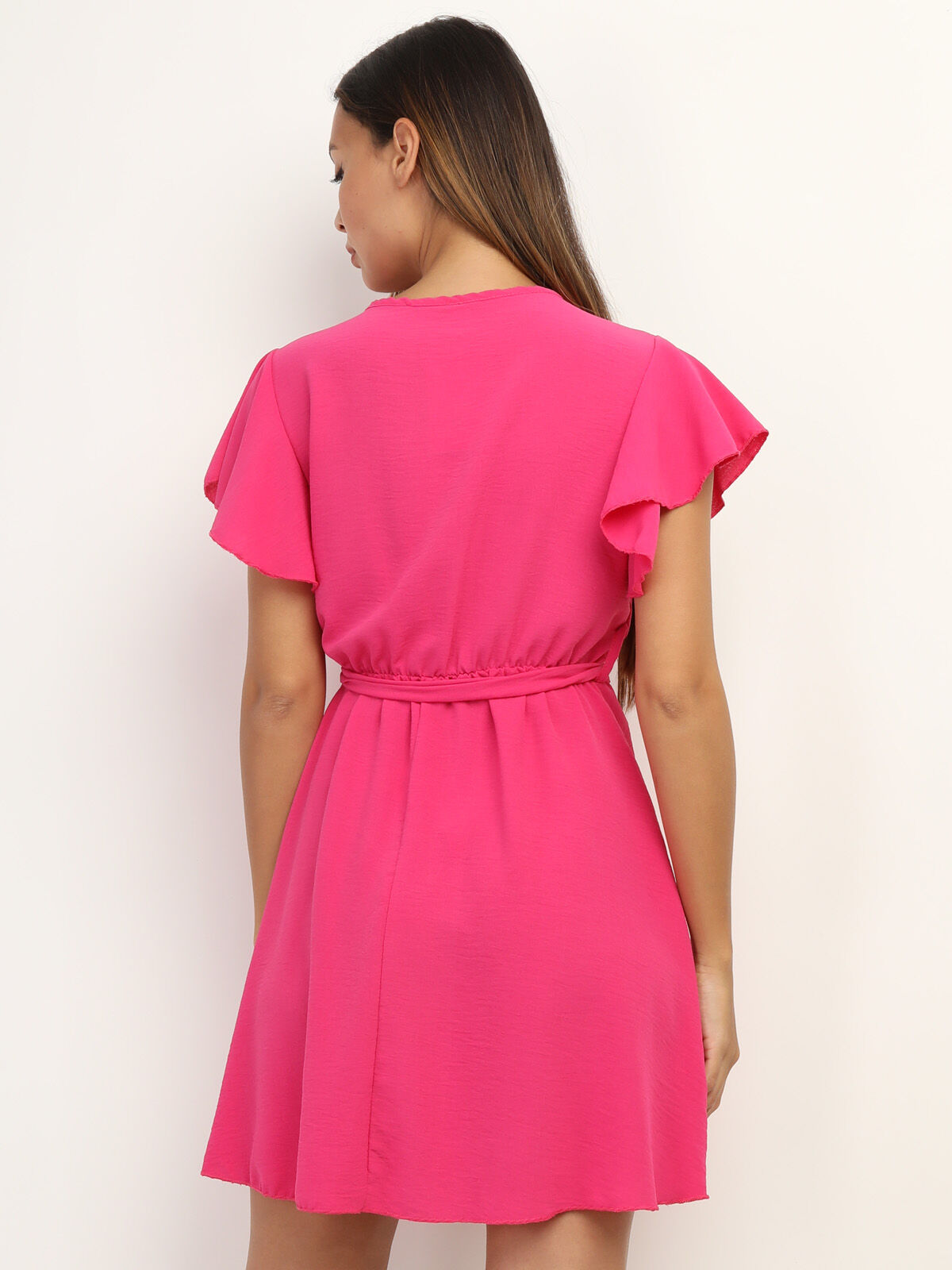 Robe cache-cœur ceinturée à volants- Fuchsia