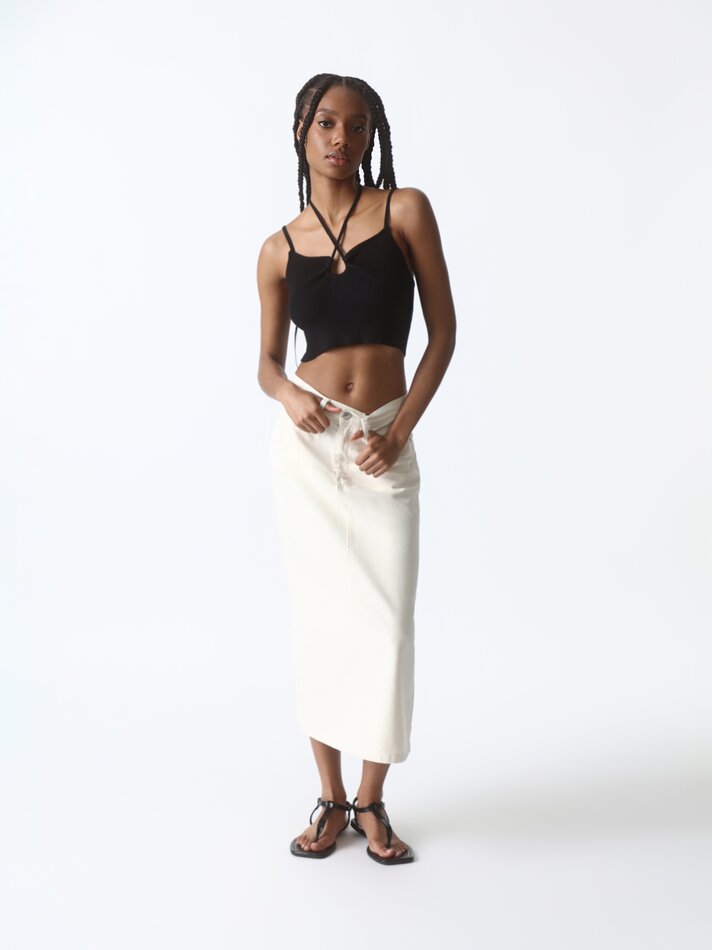 Top cropped canelado - Preto