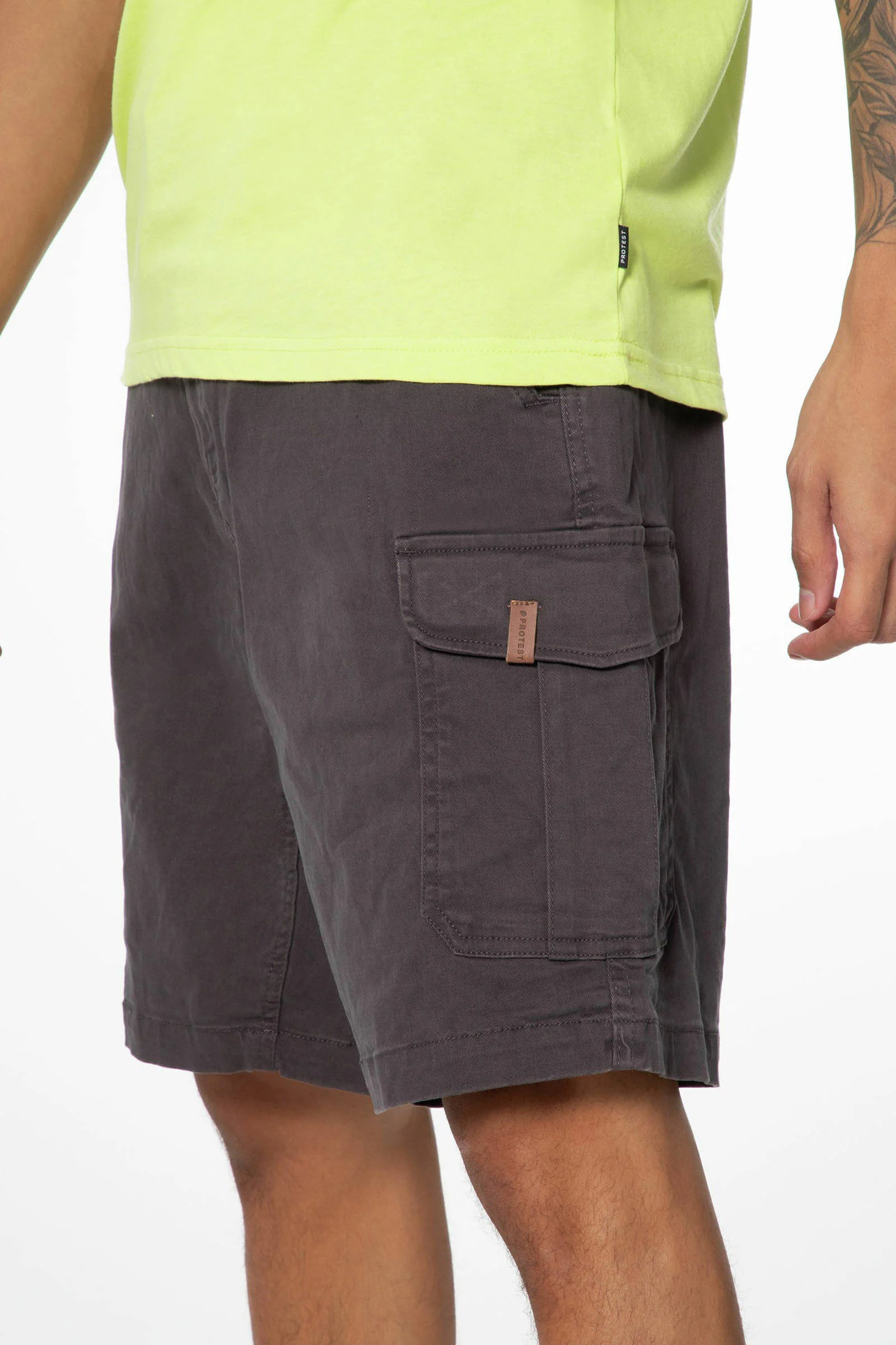 Protest regular fit cargo short  PRTNYTRO deep grey