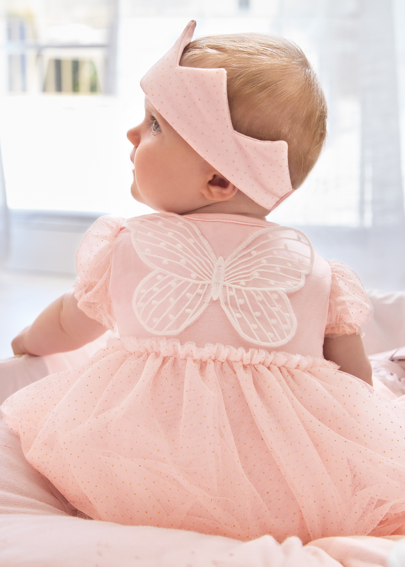 Macacão para recém-nascido com saia de tule e coroa, branco-creme