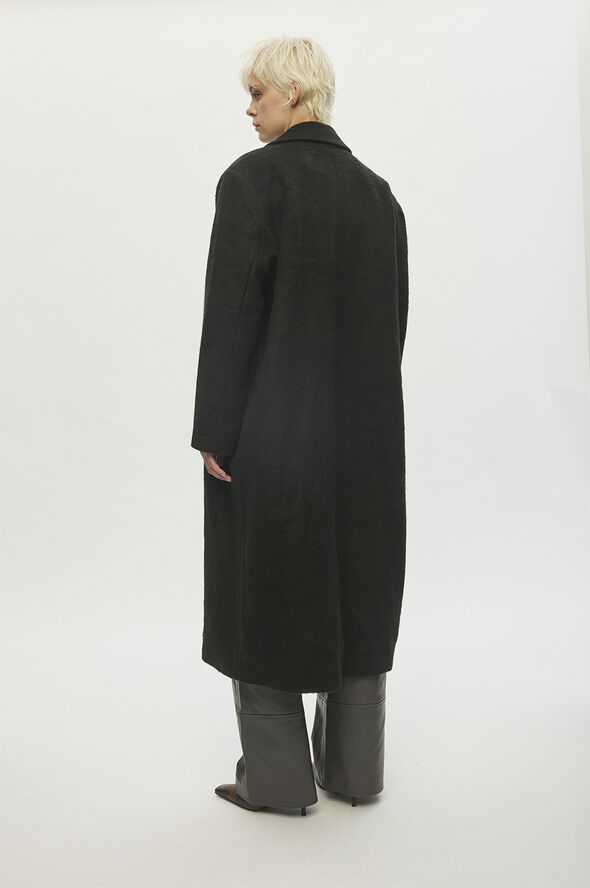 Oval Square OSVolume Jacket Black