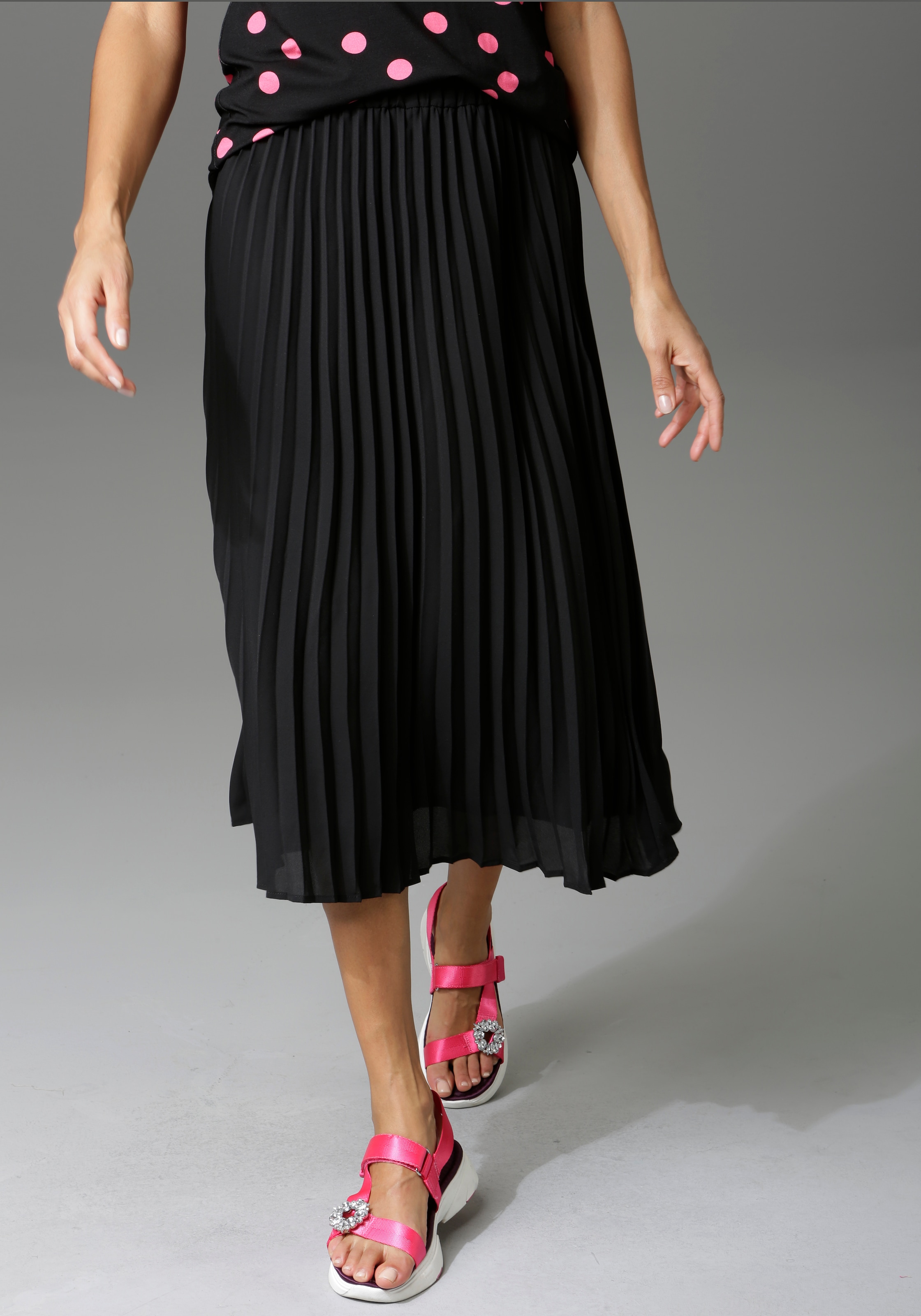 Aniston CASUAL Plisseerock , in trendiger Farbpalette