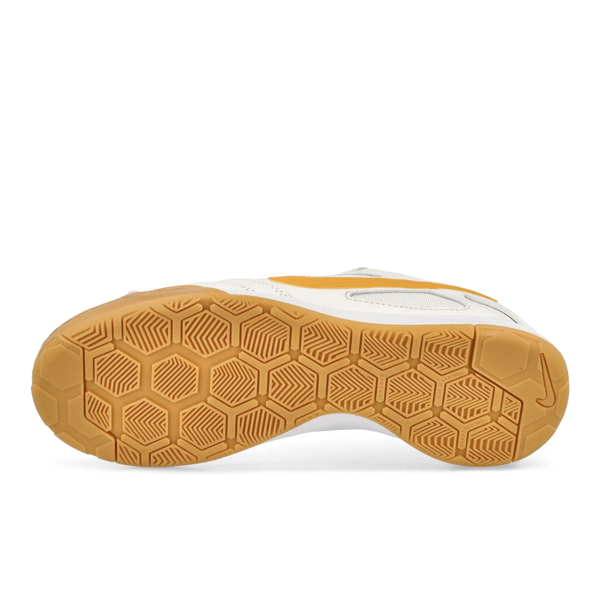 Nike<br>Gato