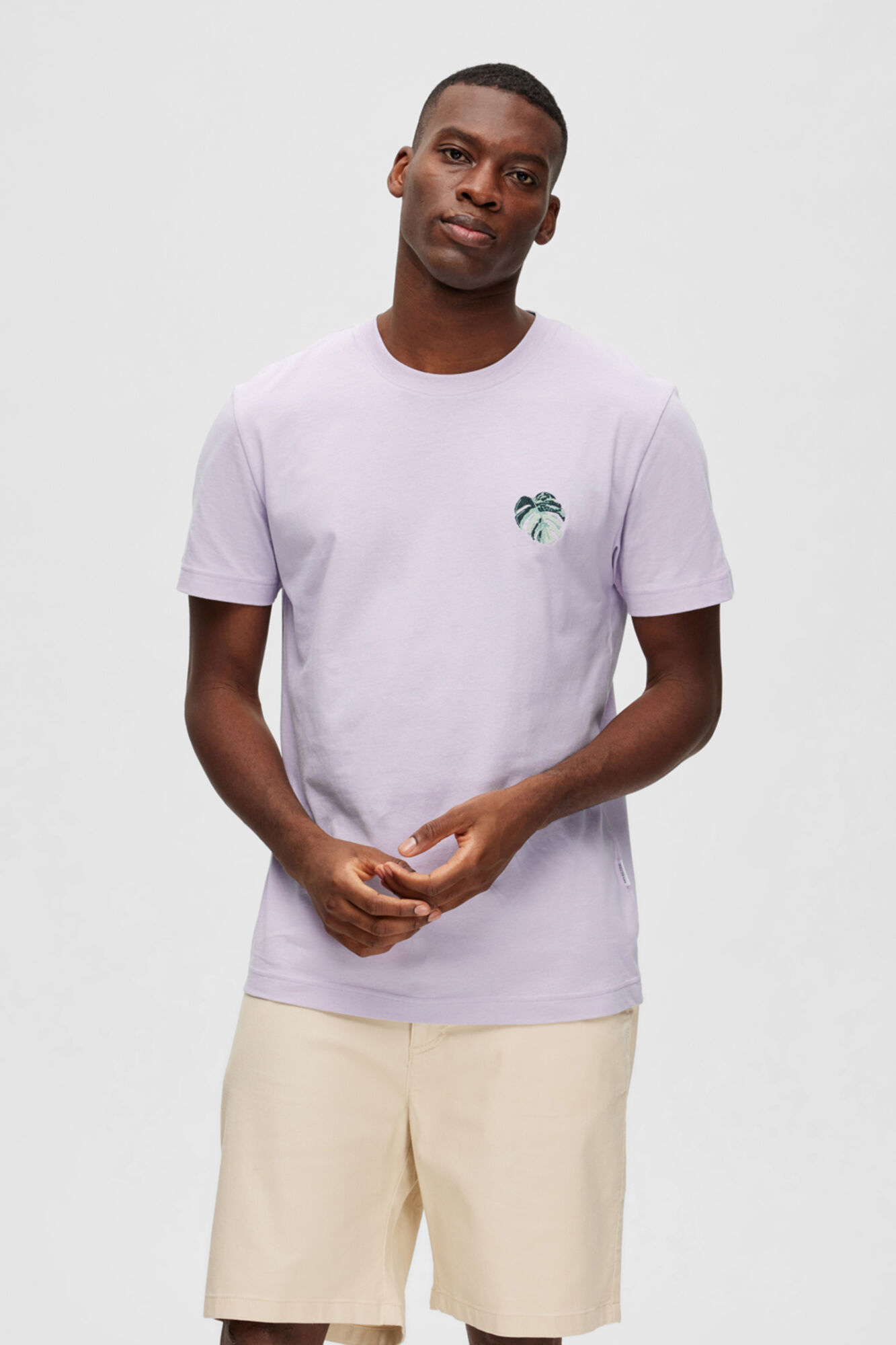 Camiseta de algodão orgânico com detalhes bordados - Lilás